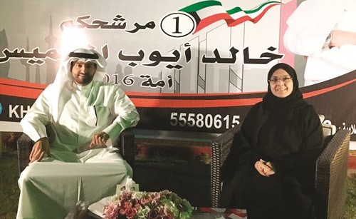 مرشح الدائرة الأولى خالد ايوب الخميس خلال الندوة﻿
