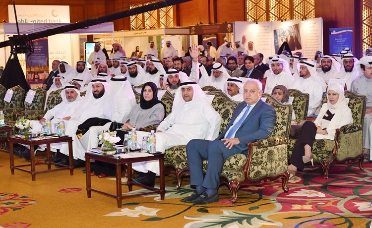 د. بدر العيسى ود. علي العمير ود. هيثم الاثري وفاطمة الكندري وفهد الغيص في مقدمة الحضور	(قاسم باشا) ﻿