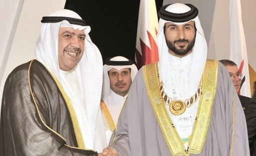 الشيخ أحمد الفهد خلال تكريم الشيخ ناصر بن حمد آل خليفة ﻿