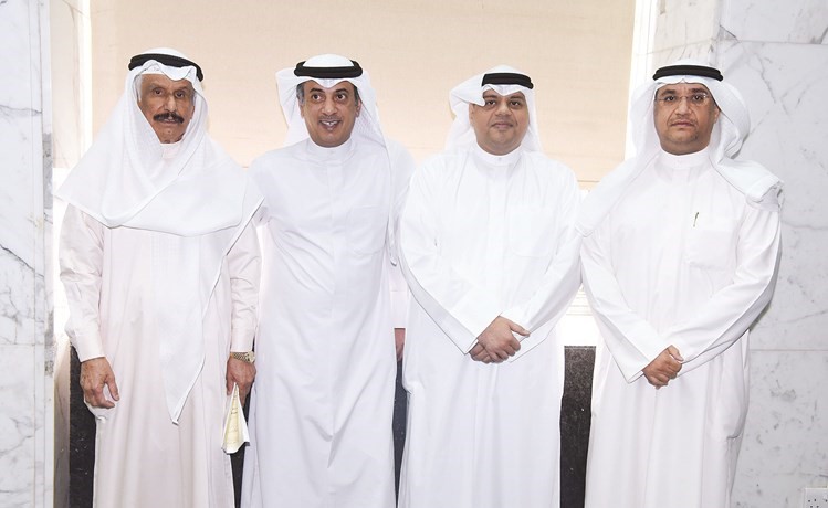 مشعل الجويسري وفهد الصانع ومهلهل الخالد ومحمد المعجل	(احمد علي)﻿