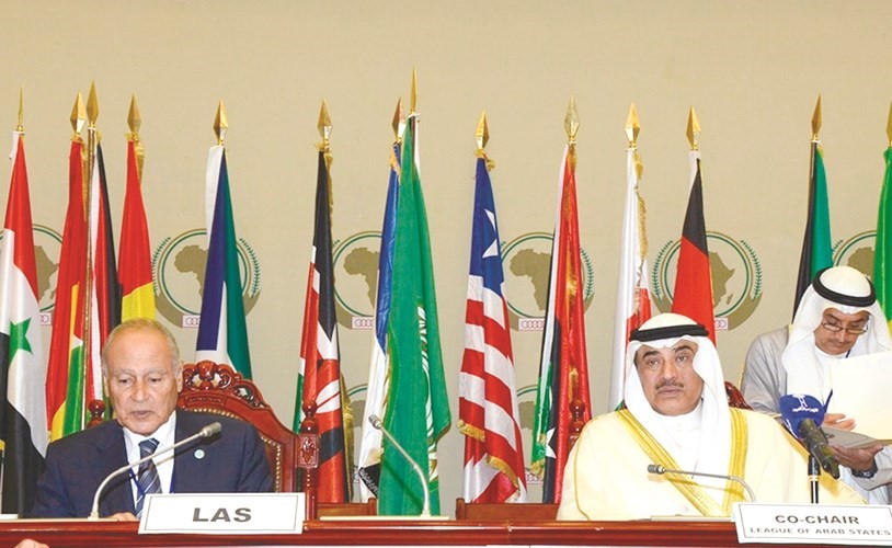 الشيخ صباح الخالد خلال الاجتماع﻿