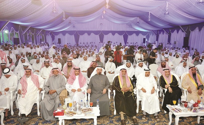 جانب من الحضور يستمعون لحديث البراك﻿