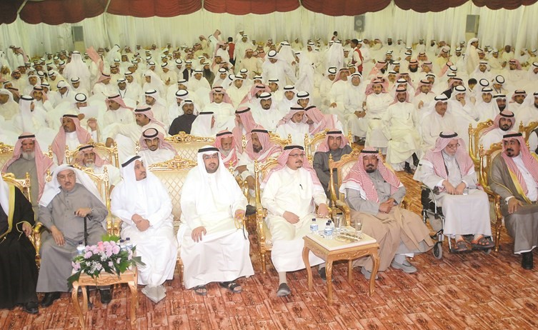 الحضور أثناء ندوة مرشح الدائرة الرابعة د.غالب البصيص المطيري	(مجدي عبدالعزيز)﻿