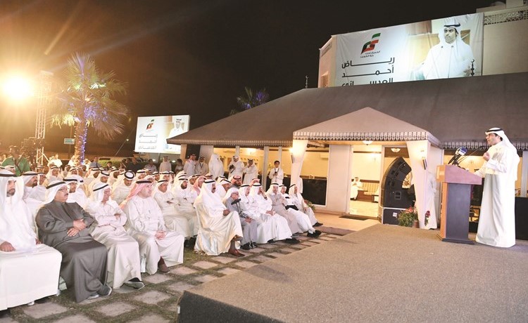 أبناء الدائرة الثانية يستمعون لمرشح الدائرة الثانية رياض العدساني﻿