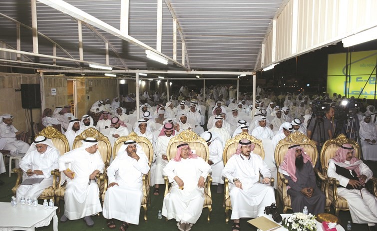 جانب من الحضور خلال ندوة النائب السابق ومرشح الدائرة الثالثة د. وليد الطبطبائي	(محمد هنداوي)﻿