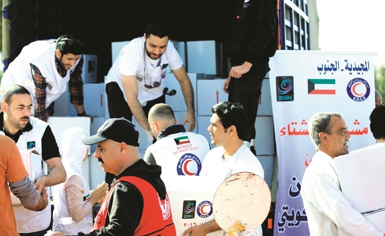 مها الغنيم أثناء إلقاء كلمتها للحضور﻿