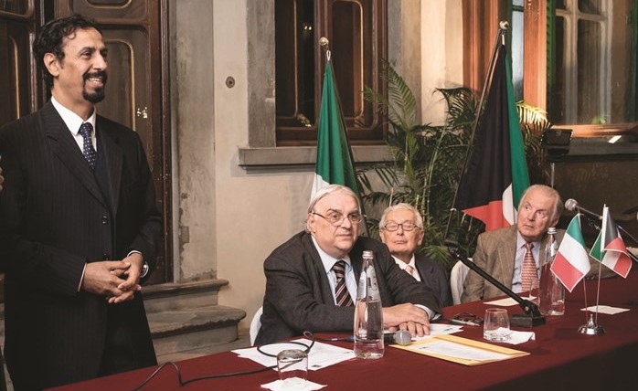  السفير الشيخ علي الخالد يلقي كلمته خلال الاجتماع السنوي لجمعية الصداقة الايطالية - الكويتية ﻿