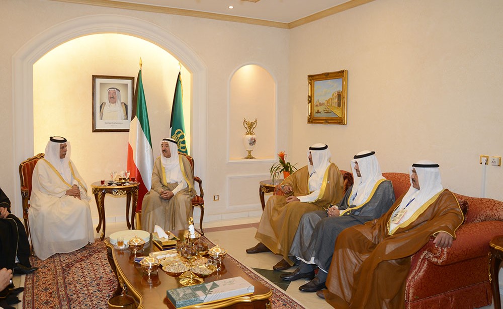 الأمير يستقبل رؤساء الوفود الخليجية المشاركة في القمة العربية الافريقية