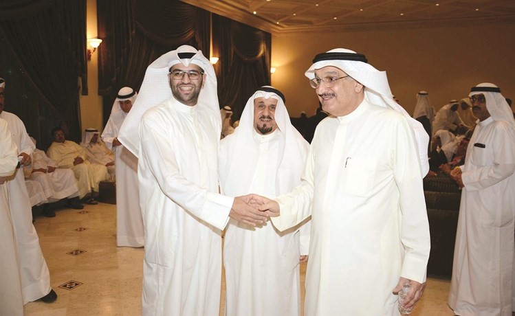 كامل العوضي مستقبلا الناخبين﻿