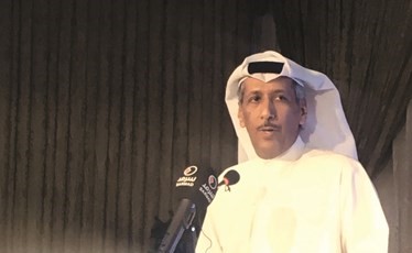 مرشح الدائرة الرابعة المحامي ناصر الهيفي متحدثا خلال الندوة﻿