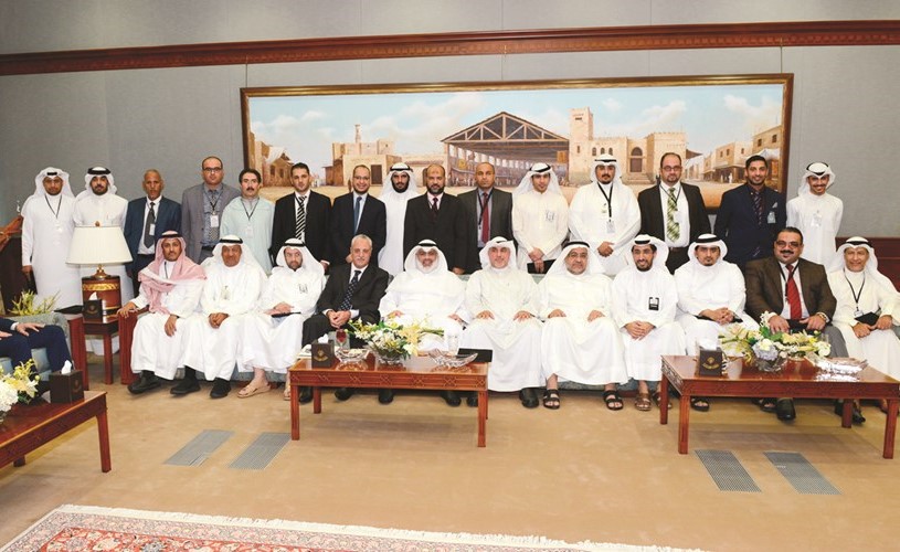 طلبة الجامعات يشاركون في لقاء إدارة المخاطر المالية