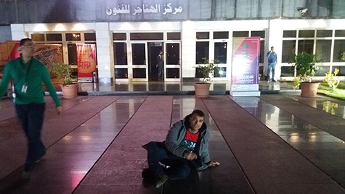 بالصور.. ممثل افلام اباحية يثير الجدل بمشاركته بمهرجان القاهرة السينمائي
