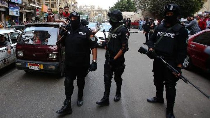 وسائل إعلام مصرية : انفجار عبوة ناسفة أمام قسم شرطة بالقاهرة الجديدة