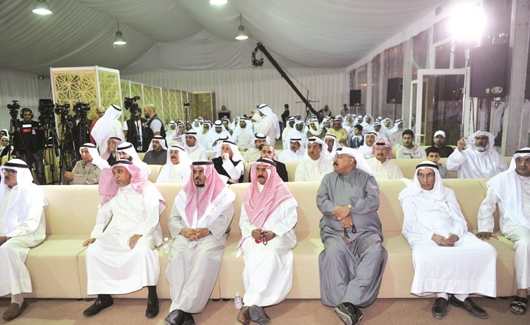 ناخبو الدائرة الاولى خلال ندوة أحمد المليفي﻿