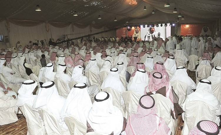 حضور كثيف خلال ندوة مزيد﻿