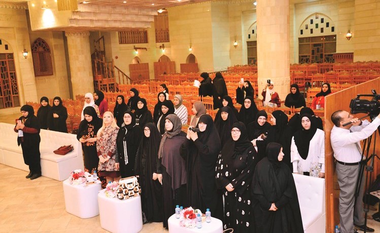 ناخبات الدائرة الأولى في ندوة خالد حسين الشطي﻿