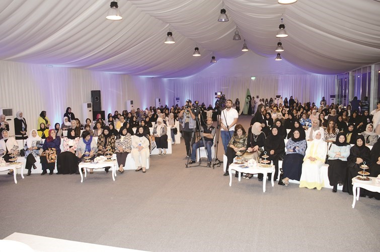 ناخبات الدائرة الثانية يستمعن لحديث الطبطبائي﻿