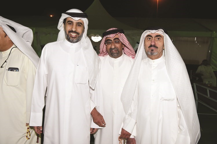 الخميس وبعض ابناء الدائرة الثالثة﻿