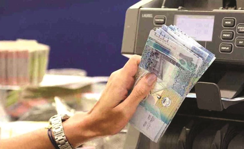 الدولار الأميركي يبلغ أعلى مستوى منذ ثماني سنوات أمام الدينار خلال تعاملات الأسبوع الماضي﻿