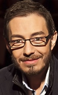 تفاصيل المرض النادر الذي كاد أن يقتل أحمد زاهر