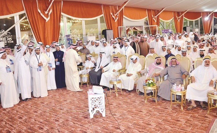 أبناء الدائرة الرابعة في ندوة مرشح الدائرة شعيب المويزري﻿