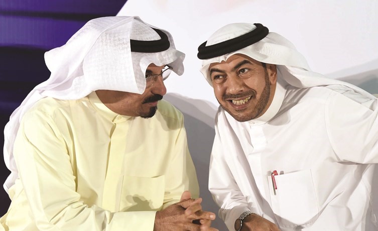 حديث بين مرزوق الحبيني وعلي الدقباسي﻿