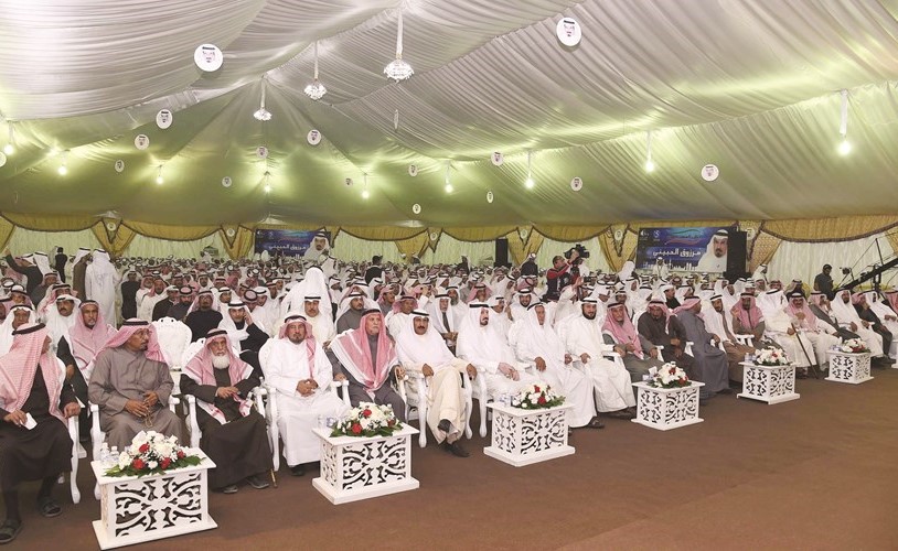 متابعة من ناخبي الدائرة الخامسة خلال الندوة﻿