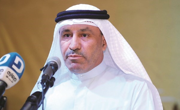 محمد طنا خلال الندوة﻿