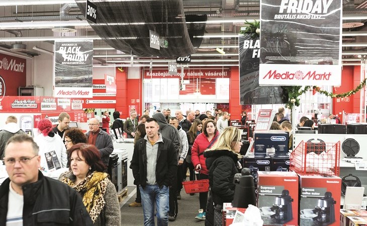 مبيعات غير مسبوقة تجتاح العالم بمناسبة Black Friday	(ا.پ)﻿