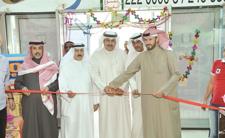 قص شريط افتتاح المهرجان ﻿