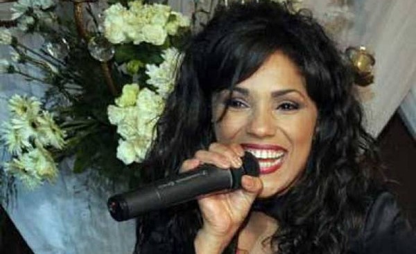 شاهد.. أحدث ظهور للمطربة الشعبية أمينة بعد عملية تجميل!
