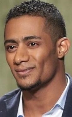 فيديو نادر لمحمد رمضان في بدايته… شاهد كيف قلّد عادل إمام وأحمد زكي
