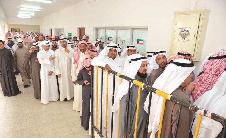 اقبال كبير من الناخبين على التصويت﻿