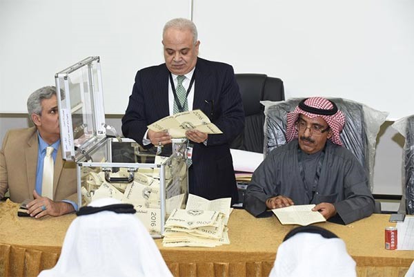  ﻿تدقيق على أحد الأصوات خلال عملية الفرز﻿
