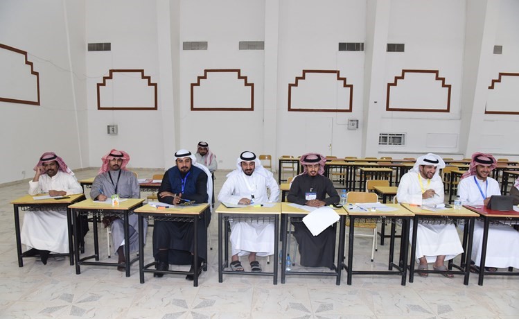 مندوبو المرشحين في إحدى اللجان﻿
