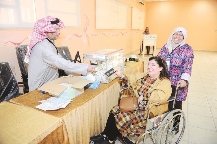 فرحة بالعرس الديموقراطي﻿
