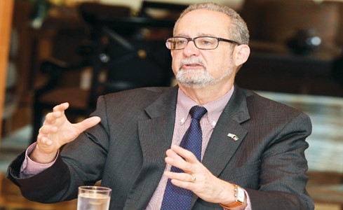 السفير الأميركي:الكويت قائدة إقليمية بدستورية الحكم والمشاركة السياسية