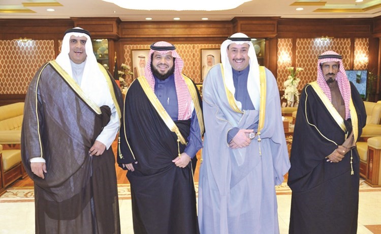 الشيخ فيصل الحمود مستقبلا صاحب السمو الملكي الأمير نايف بن ممدوح بن عبدالعزيز آل سعود ﻿
