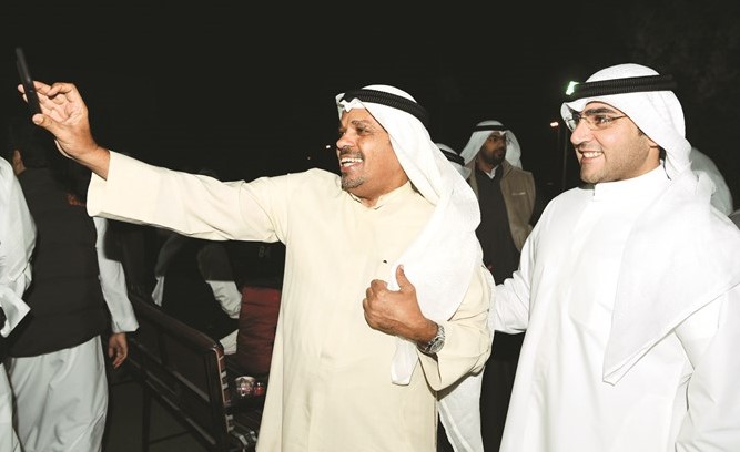 النائب د. عبدالكريم الكندري يحتفل مع ابناء دائرته﻿