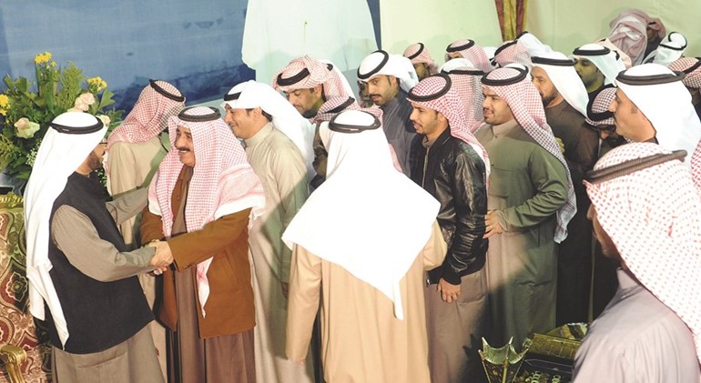 سعود الشويعر خلال استقباله الناخبين﻿