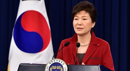أحزاب المعارضة في كوريا الجنوبية تقول إنها ستصوت على مساءلة الرئيسة في 9 ديسمبر