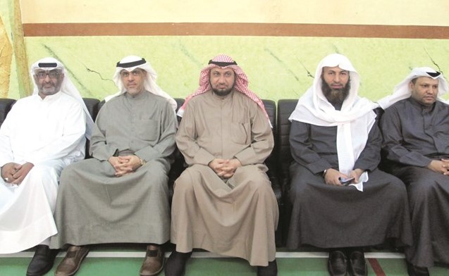بدر الشراح وتوفيق الموسى يتقدمان الحضور﻿