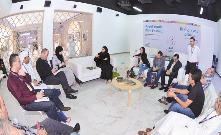  فاطمة الرميحي مع الإعلاميين﻿