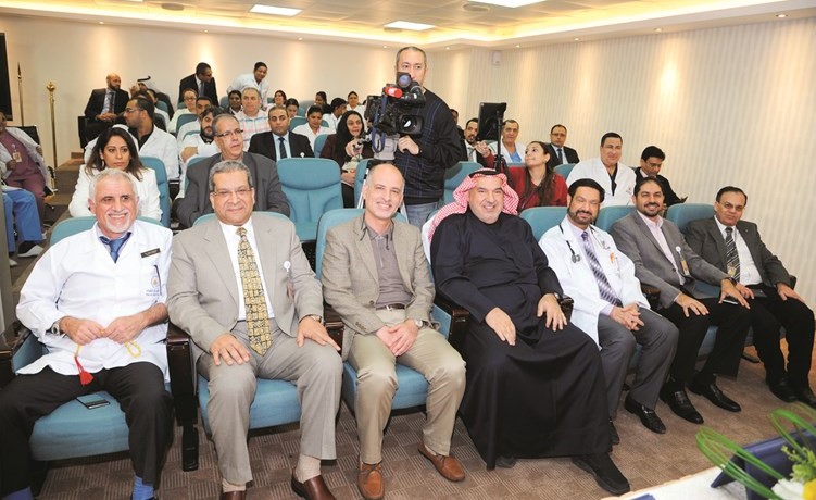 جانب من الحضور في المؤتمر الصحافي﻿