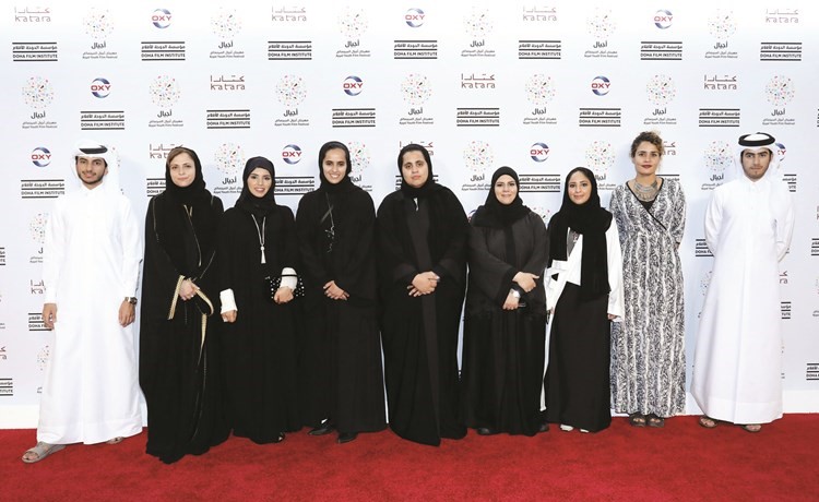 فاطمة الرميحي مع مخرجي ومخرجات صنع في قطر﻿