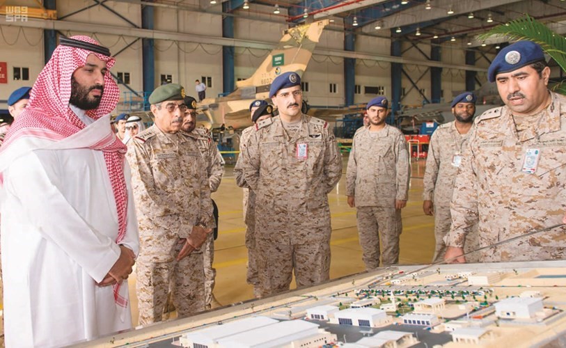 صاحب السمو الملكي الأمير محمد بن سلمان ولي ولي العهد النائب الثاني لرئيس مجلس الوزراء وزير الدفاع  ﻿﻿السعودي خلال تفقده برنامج صيانة التورنيدو بقاعدة الملك عبدالعزيز الجوية بالظهران	 ( واس) ﻿