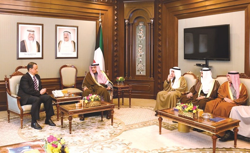 الشيخ صباح الخالد مستقبلا اسماعيل ولد الشيخ ﻿