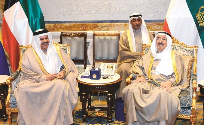 صاحب السمو خلال استقباله د.عبداللطيف الزياني
