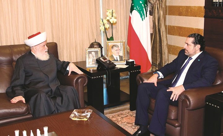 الرئيس المكلف سعد الحريري مستقبلا مفتي الجمهورية اللبنانية السابق الشيخ محمد رشيد قباني في بيت الوسط	( محمود الطويل) ﻿