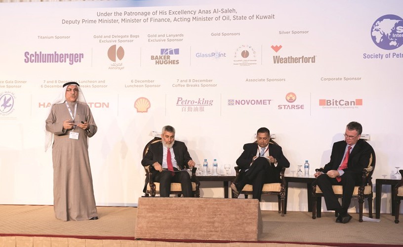 حسين شهاب خلال مشاركته في الجلسة الافتتاحية للمؤتمر الدولي للنفط الثقيل﻿